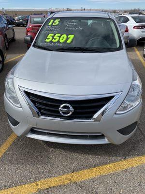 2015 Nissan Versa. Low Miles. 5 Speed.