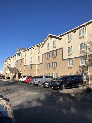 Face of hotel towards 820 frontage road