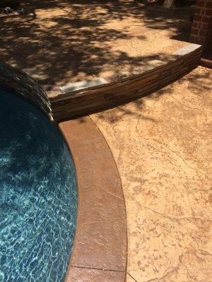 Two tone Rio Frio with border coping