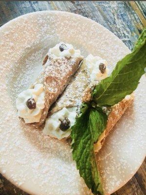 Cannolis