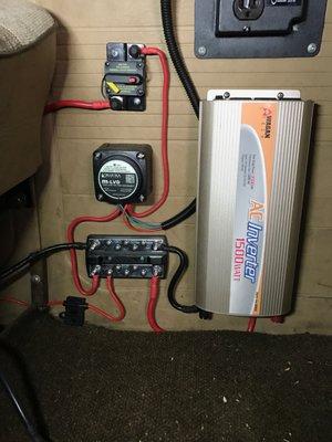 76 VW Westy - auxiliary power system upgrade.