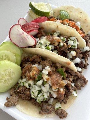 Tacos de carne asada