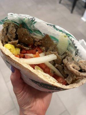 Mediterranean Pocket with gyro - loaded with veggies and meat