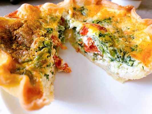 Sun-dried tomato quiche