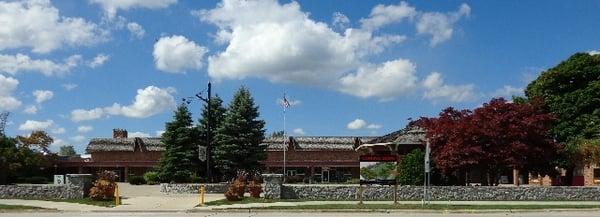 St. Clair Plaza before renovation