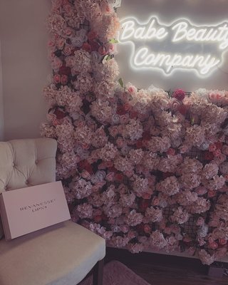 Seating area inside of Babe Beauty Co. Perfect for selfies!