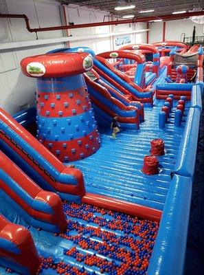 8000 sqft INFLATABLE PARK!!