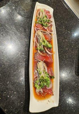 Pepper Tuna Sashimi soaked in Ponzu Sauce