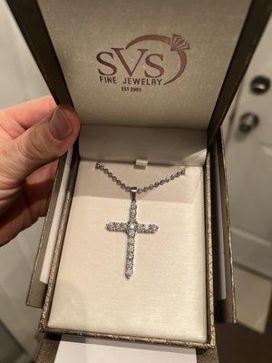 Diamond cross