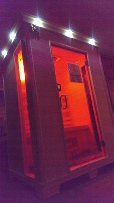 Color, light, and aroma therapy in every private sauna rooms!