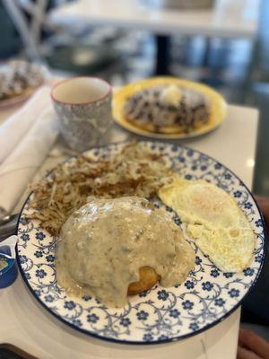 My friends split the biscuits and gravy (plus extra hash brown) so this is 1/2  crazy huge portions