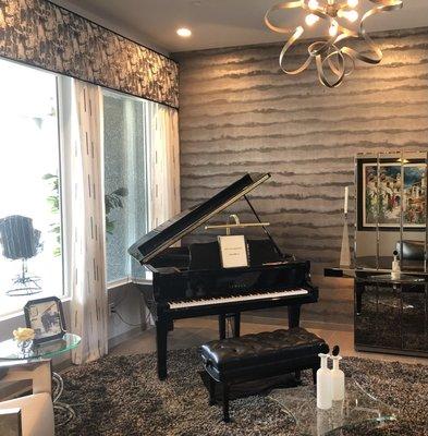 Contemporary Living Room in Madeira Canyon