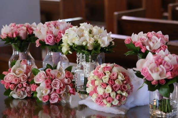 Our Bridal Party Bouquets!