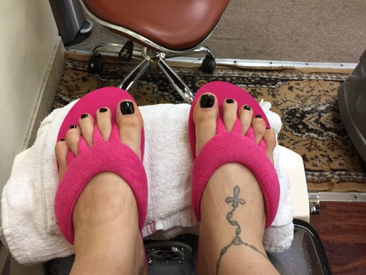 Pretty toes lol