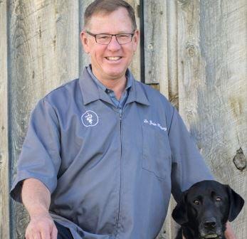 Dr. Gordon Hardaway: Small and Large animals, interest in orthopedics and surgery