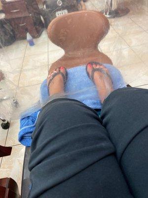 Clean. Good pedi reasonable prices. Friendly.