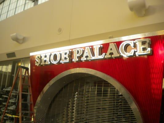 Shoe Palace