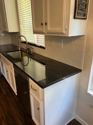 TILE BACKSPLASH