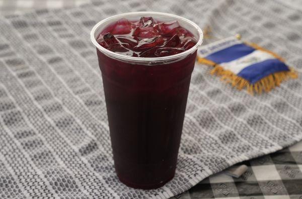 Agua de Jamaica / Freshly brewed Hibiscus