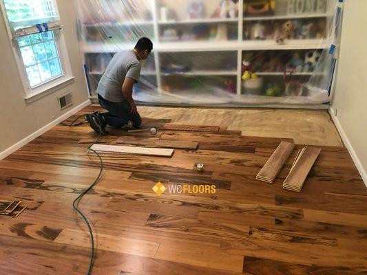 Installation of Triángulo 5" Engineered Hardwood in Tigerwood