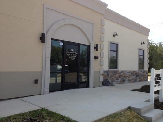 Clinic entrance on Anna Drive