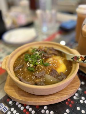 Satay beef instant noodle soup