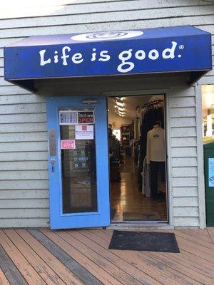 Entrance from the boardwalk