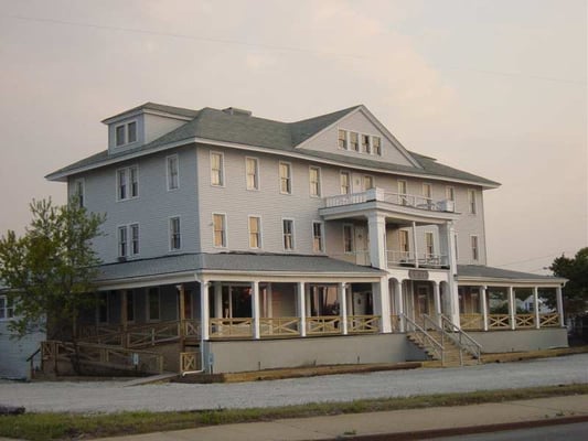 Belle Harbor Yacht Club