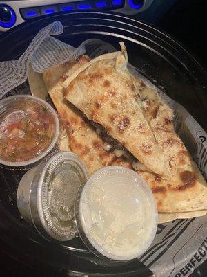 Quesadilla with extra cheese