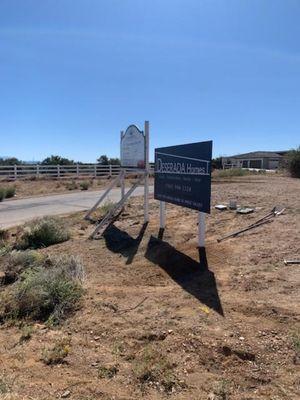 Plywood signs with installation