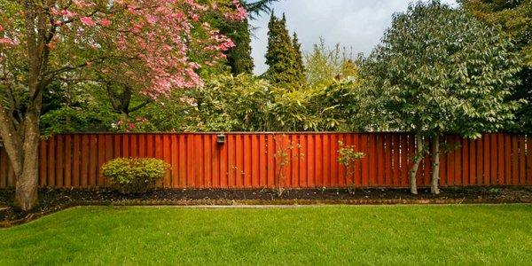 WE OFFER A VARIETY OF DURABLE, BEAUTIFUL MATERIALS TO HELP YOU CREATE THE HIGH-QUALITY FENCES YOU ARE LOOKING FOR.