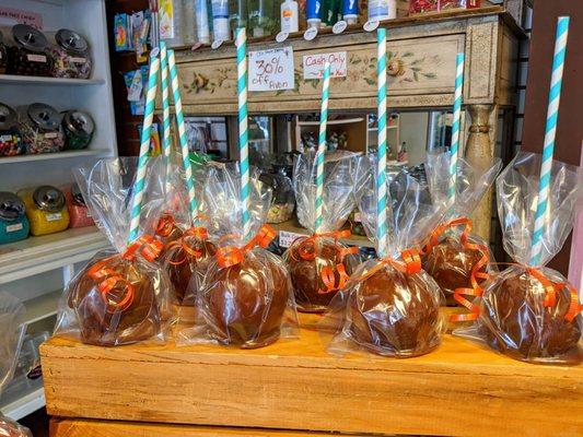 Caramel apples