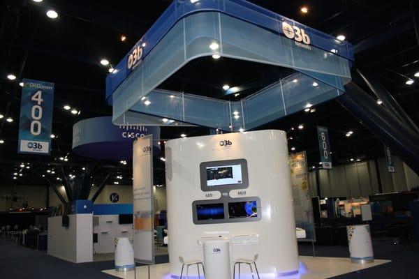 O3b, 20'x20' trade show exhibit.