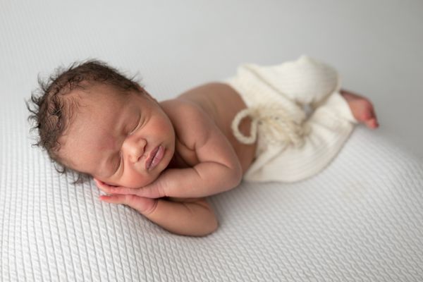 posed newborn photography