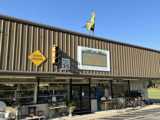 Ginger & Pickles lovely antique mall. Cleanest one I've visited! Great finds and pricing as well.