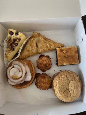 Cinnamon roll, delicious coconut macaroons, cheesecake, snickerdoodle cookie