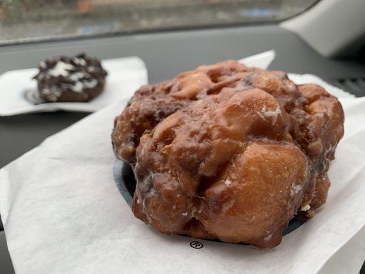 Apple fritter.