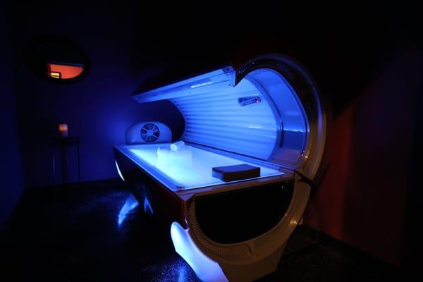 The new Ultimate Envy 234 Tanning Bed ETS E3