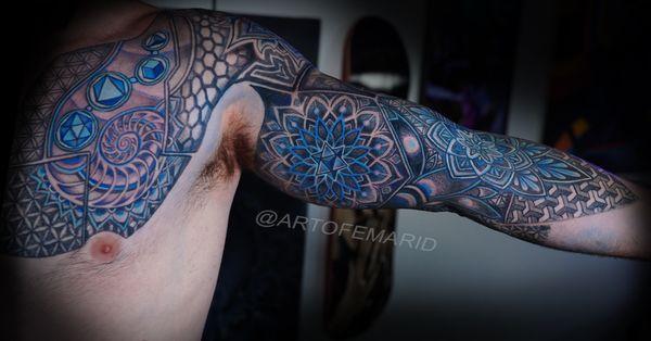 Geometric Sleeve tattoo by @artofemarid 
emari Donahue