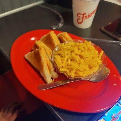 Grilled Cheese and Mac N Cheese