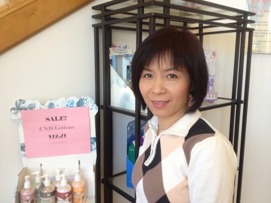 PanRan specializes in the a line bob haircut, Asian Facial with Back Restoration, shellac nails and pedicures.