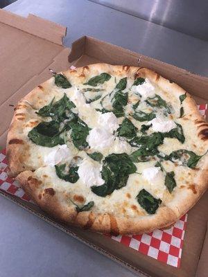 The best white pizza with the spinach is awesome try this one I like and so delicious crusty yumi loved