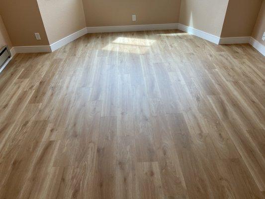 Gaia Flooring (SPC)
White Series
color Impala