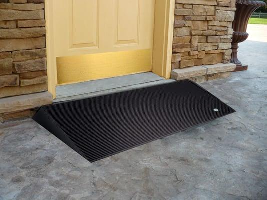 Angled Entry Mat EZ-ACCESS Threshold Ramp