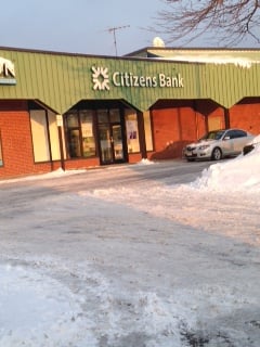 Citizens Bank -- Horace Mann Plaza: 293 East Central Street / RTE 140, Franklin                   Storefront