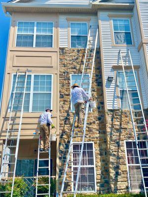 Exterior Condominium Painting Trim