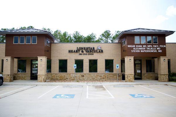 The clinic at 400 Holderrieth Blvd Suite 104, Tomball, Texas 77375