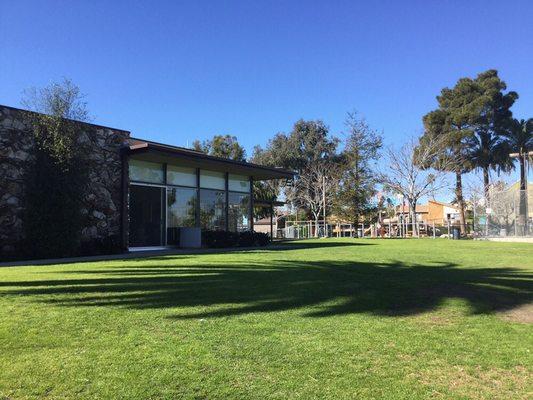 Dogs are welcome at Santa Monica Church services.