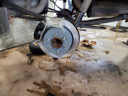 We can service brakes on all makes and models.