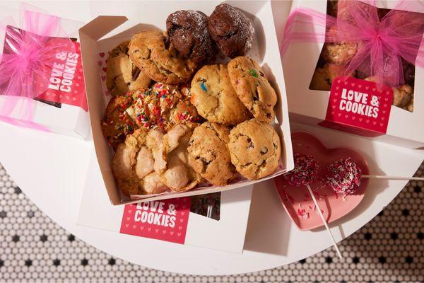 Gourmet cookies from Love&Cookies - 11 cookie flavors plus 3 gluten-free